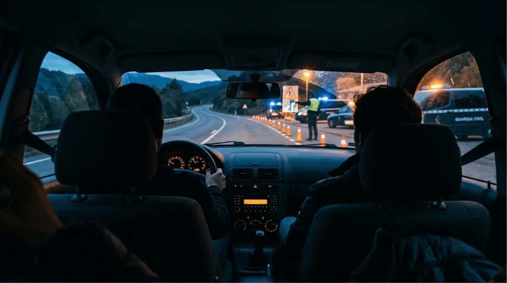Llevar marihuana en el coche en España: control y drogotest